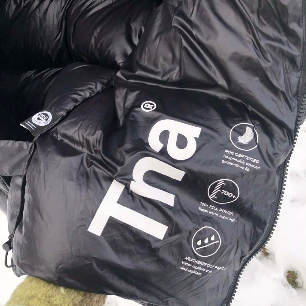 TNA SUPER PUFF Aritzia MID (medium) Black Puffer Coat - Picture 8 of 10